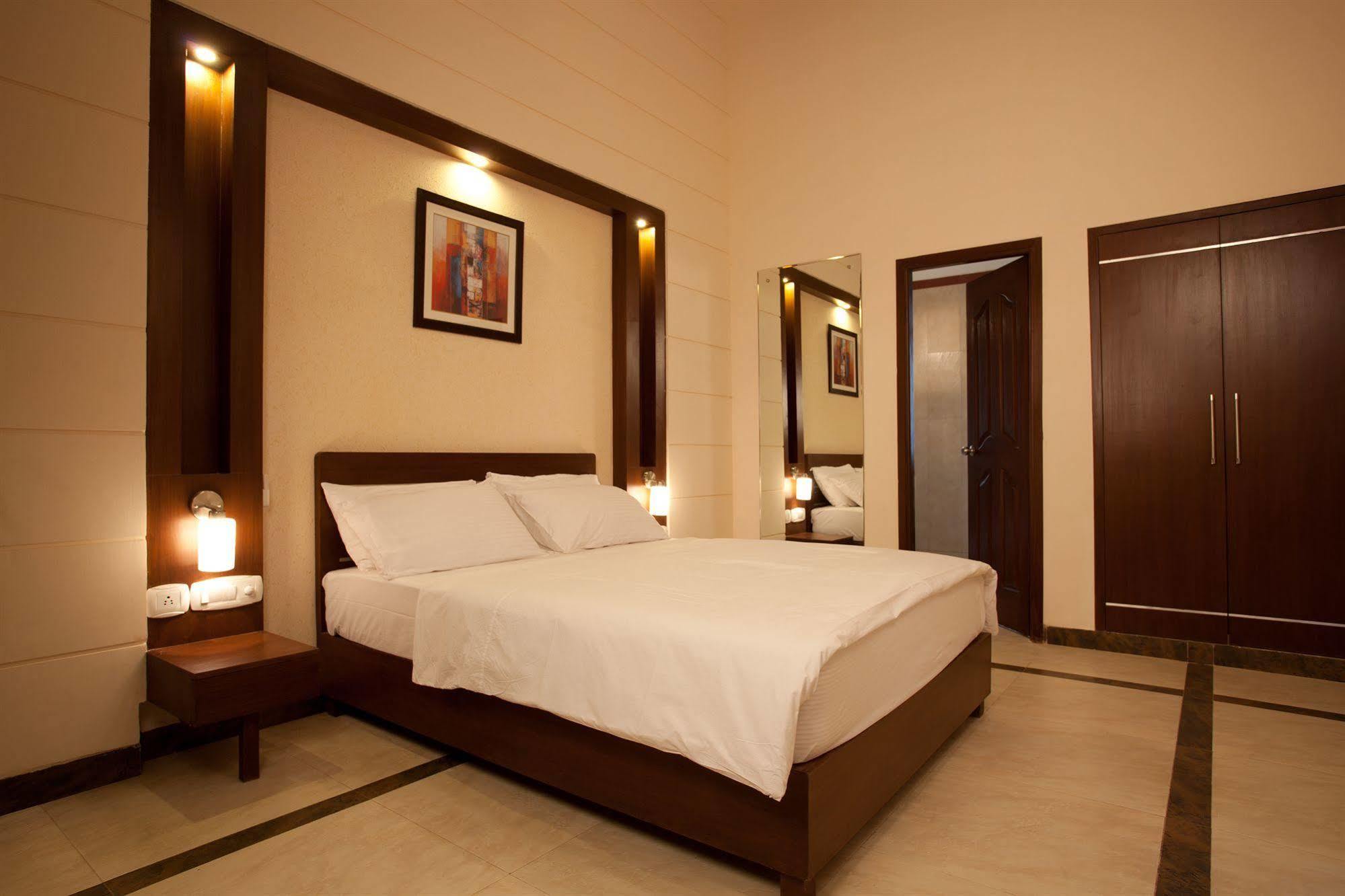 Shri Radha Brij Vasundhara Resort & Spa Govardhan Exterior foto