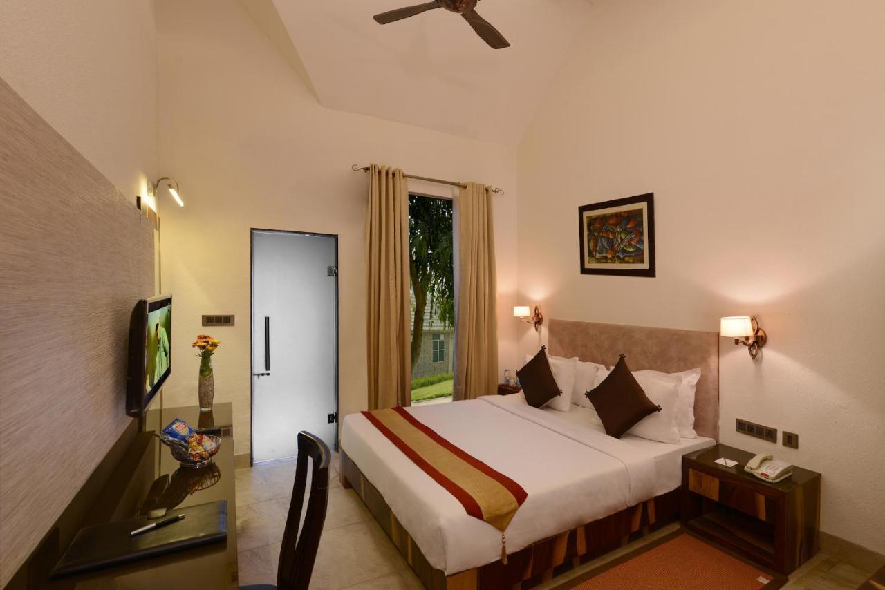Shri Radha Brij Vasundhara Resort & Spa Govardhan Exterior foto